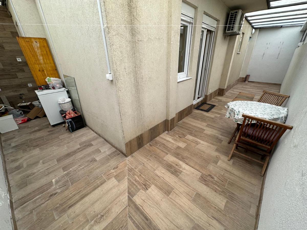 Selena Apartment 波德戈里察 外观 照片