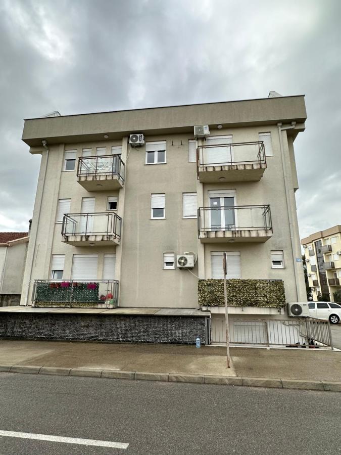 Selena Apartment 波德戈里察 外观 照片